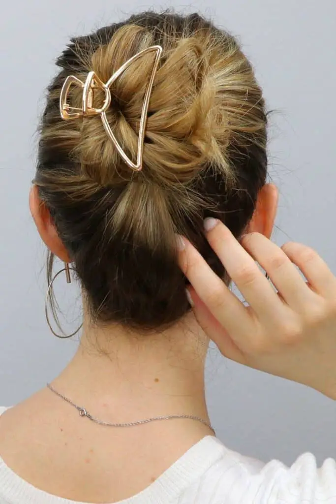 Claw clip hairstyles