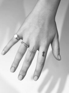 Meaningful Finger Tattoos: Symbolism and Inspirations for Women