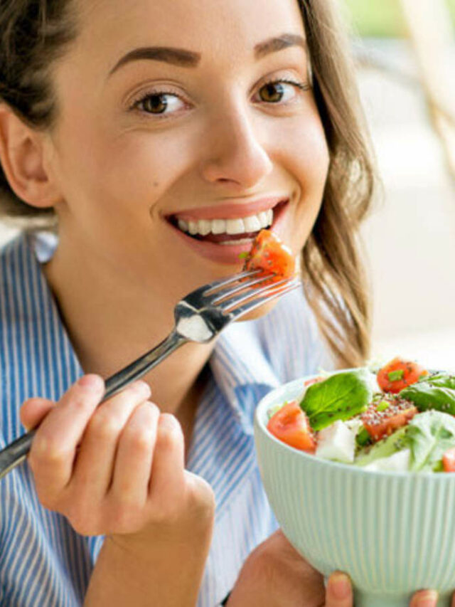 How to maintain healthy eating habits while eating out