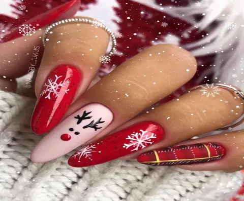Mismatched Red Christmas Nails
