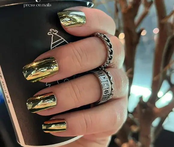 Shiny Gold Nails