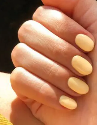 caramel yellow nails
